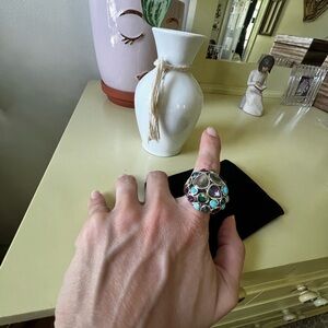 Gorgeous Lia Sophia Ring, size 6